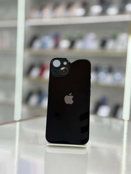 Apple Օգտագործված iPhone 13 128GB (Midnight)